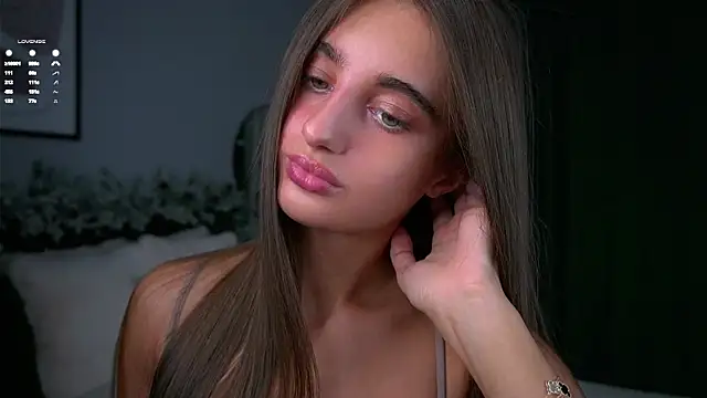 Snapshot of PiquingOgalala chatting on 12/05/25, 01:05 PiquingOgalala online show from 12/05/25, 01:05