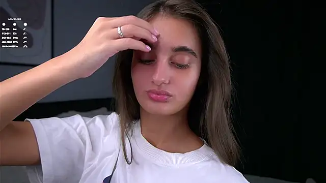 Snapshot of PiquingOgalala chatting on 10/25/25, 01:05 PiquingOgalala online show from 10/25/25, 01:05