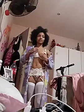 Laanegraofficial  online show from 02/15/25, 11:36