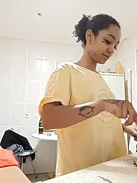 Laanegraofficial  online show from 02/02/25, 06:09