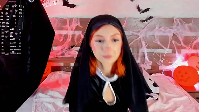 AgataBella online show from 10/31/25, 10:49