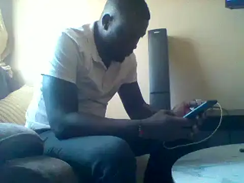 Snapshot of ClinDi chatting on 10/16/25, 09:06 ClinDi online show from 10/16/25, 09:06