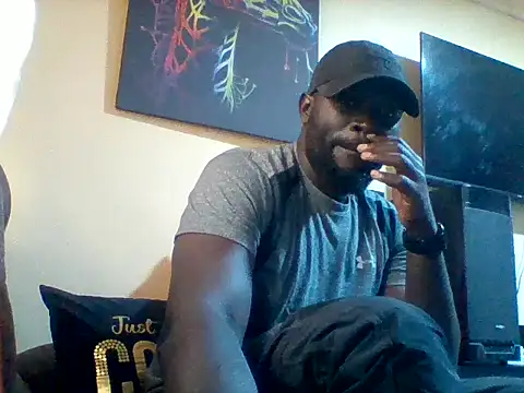 Snapshot of ClinDi chatting on 02/18/26, 01:29 ClinDi online show from 02/18/26, 01:29