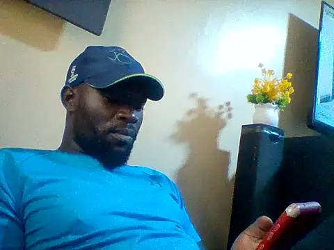 Snapshot of ClinDi chatting on 02/14/26, 01:22 ClinDi online show from 02/14/26, 01:22