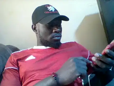 Snapshot of ClinDi chatting on 10/04/25, 12:50 ClinDi online show from 10/04/25, 12:50