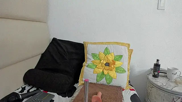 avatomas 02 online show from 11/07/25, 03:44