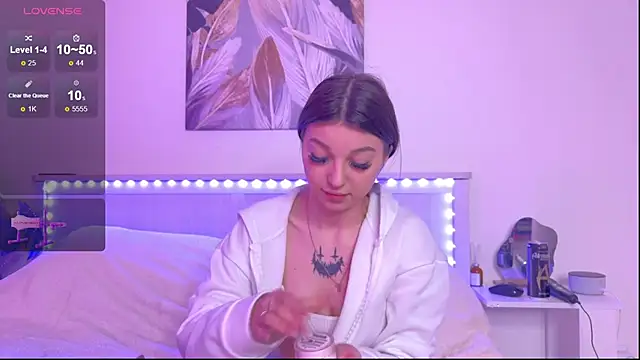 Veronica leal online show from 09/29/25, 07:59