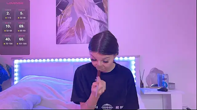 Veronica leal online show from 10/28/25, 09:52