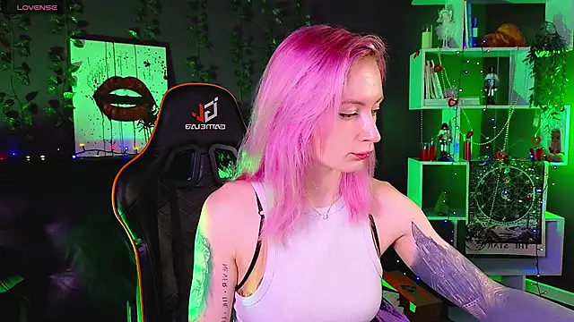  HelenCarter online show from 03/07/25, 08:44