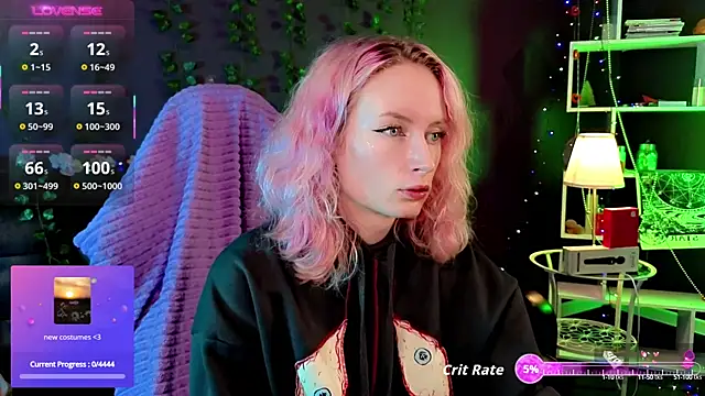  HelenCarter online show from 10/06/25, 08:53