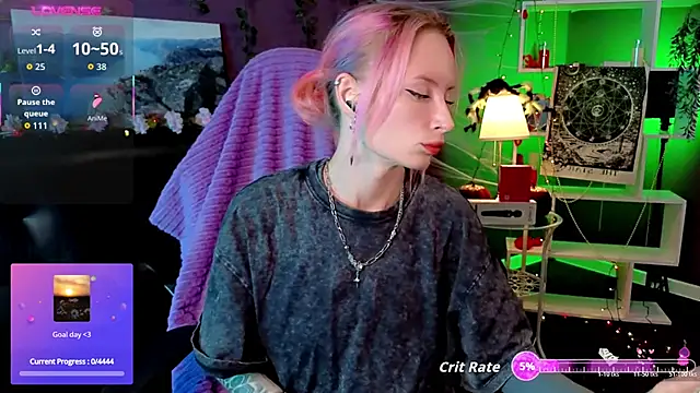  HelenCarter online show from 11/01/25, 08:36