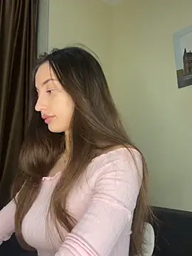 Polli Kiss online show from 10/18/25, 06:54