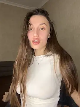 Polli Kiss online show from 11/19/25, 08:42