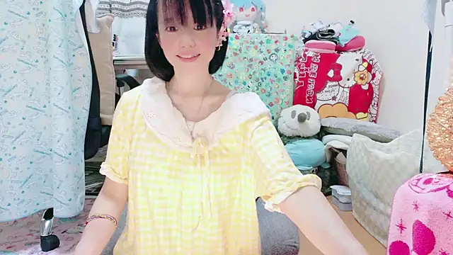 Snapshot of renapiyon8182 chatting on 09/18/25, 06:44 renapiyon8182 online show from 09/18/25, 06:44