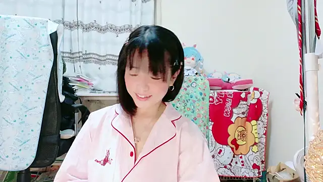 Snapshot of renapiyon8182 chatting on 01/20/25, 07:25 renapiyon8182 online show from 01/20/25, 07:25
