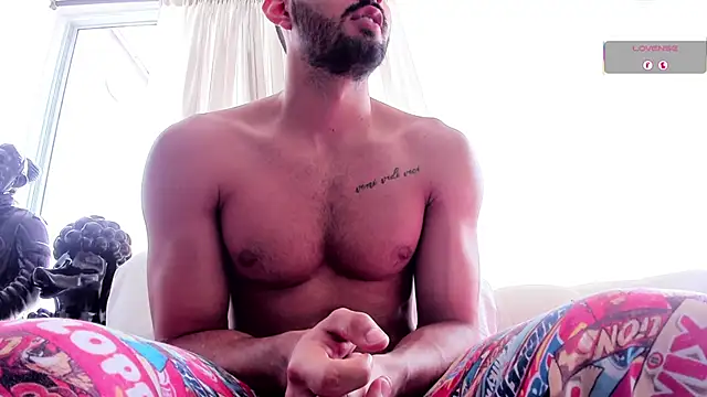 Joao Batista Oficial online show from 10/13/25, 03:24