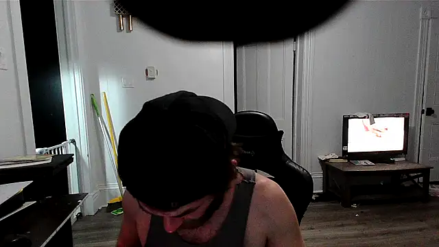 Superoz77 online show from 10/31/25, 03:14