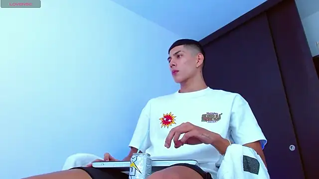 Valerio 20 online show from 03/15/25, 07:48