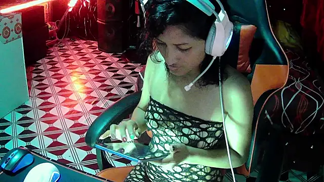 AdelinaMiran90 online show from 02/11/25, 03:40