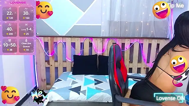 Lina10 online show from 03/10/25, 10:55