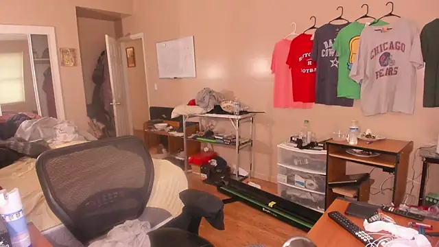 MrChuckDailyXXX online show from 10/03/25, 08:32