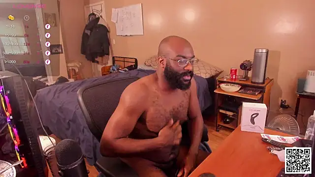 MrChuckDailyXXX online show from 12/10/24, 07:11