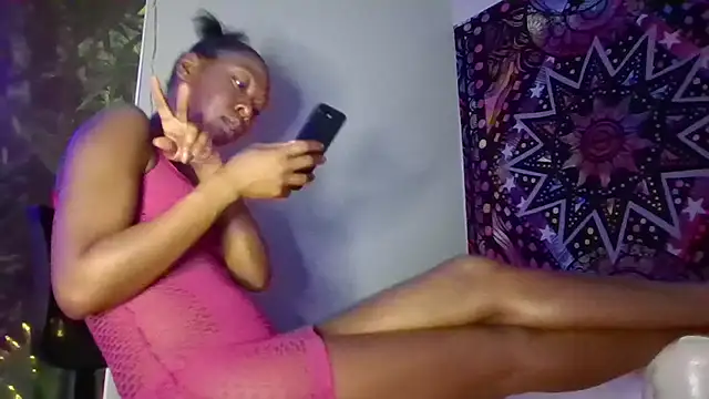 Snapshot of C0ffeecoolatte chatting on 03/30/26, 02:02 C0ffeecoolatte online show from 03/30/26, 02:02