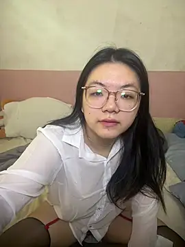 liu195874 online show from 02/14/26, 07:30