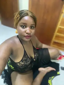 Snapshot of hotshie666-cum chatting on 03/05/26, 09:33 hotshie666-cum online show from 03/05/26, 09:33