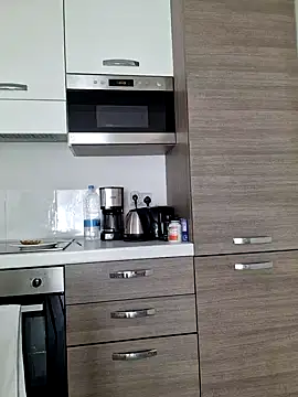 Snapshot of EileX_official chatting on 02/06/25, 09:53 EileX official online show from 02/06/25, 09:53