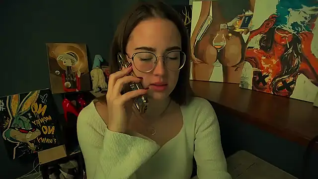 luxie milady online show from 02/16/26, 01:43