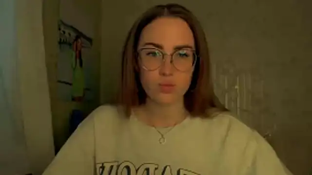 luxie milady online show from 04/18/26, 04:53