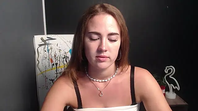 Snapshot of luxie_milady chatting on 06/24/26, 09:52 luxie milady online show from 06/24/26, 09:52