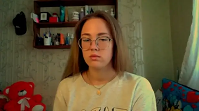 luxie milady online show from 10/24/25, 09:52