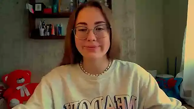 Snapshot of luxie_milady chatting on 10/02/25, 09:56 luxie milady online show from 10/02/25, 09:56
