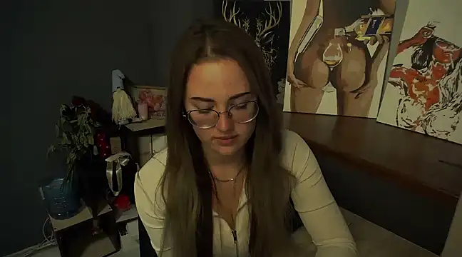 Snapshot of luxie_milady chatting on 03/03/25, 04:05 luxie milady online show from 03/03/25, 04:05
