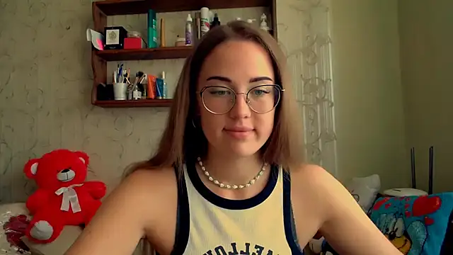 Snapshot of luxie_milady chatting on 09/26/25, 11:17 luxie milady online show from 09/26/25, 11:17