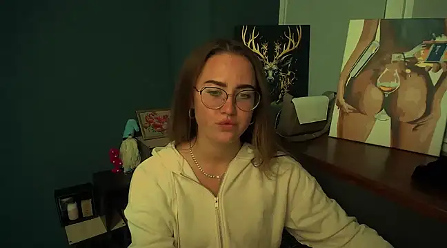 Snapshot of luxie_milady chatting on 01/07/25, 01:57 luxie milady online show from 01/07/25, 01:57