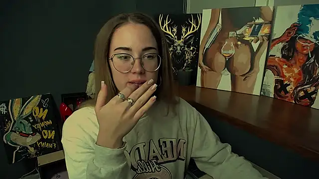 luxie milady online show from 11/03/25, 01:58