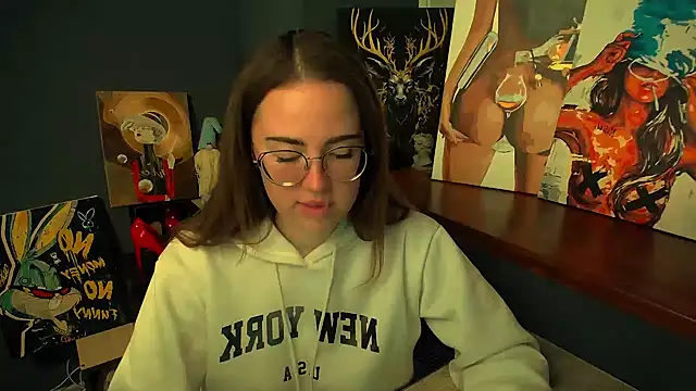 luxie milady online show from 02/18/26, 02:13