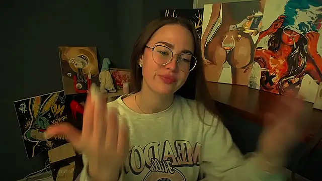 luxie milady online show from 04/09/26, 12:44
