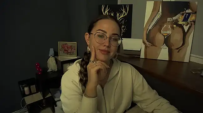 Snapshot of luxie_milady chatting on 01/28/25, 01:38 luxie milady online show from 01/28/25, 01:38