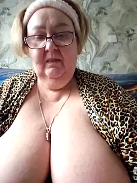 Awn290668 online show from 12/14/25, 09:59