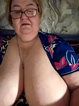 Awn290668 online show from 12/22/25, 05:51