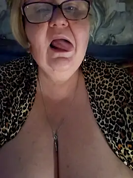 Awn290668 online show from 02/03/26, 05:49