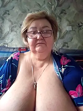 Awn290668 online show from 10/21/25, 05:29