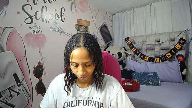 EMMA SWEETT1 online show from 10/14/25, 06:30