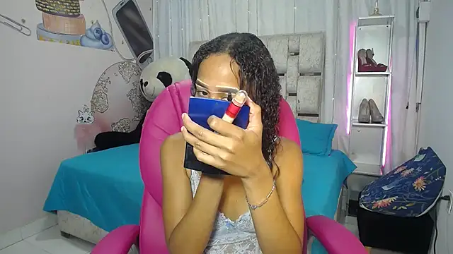 EMMA SWEETT1 online show from 11/09/25, 12:42