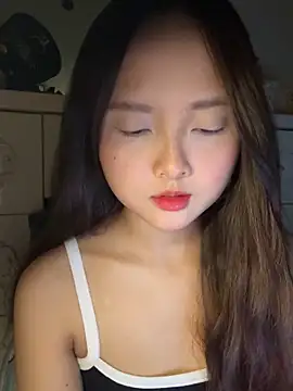 Alice1818 online show from 09/17/25, 07:16