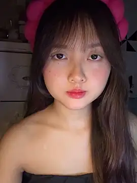 Alice1818 online show from 10/10/25, 07:15